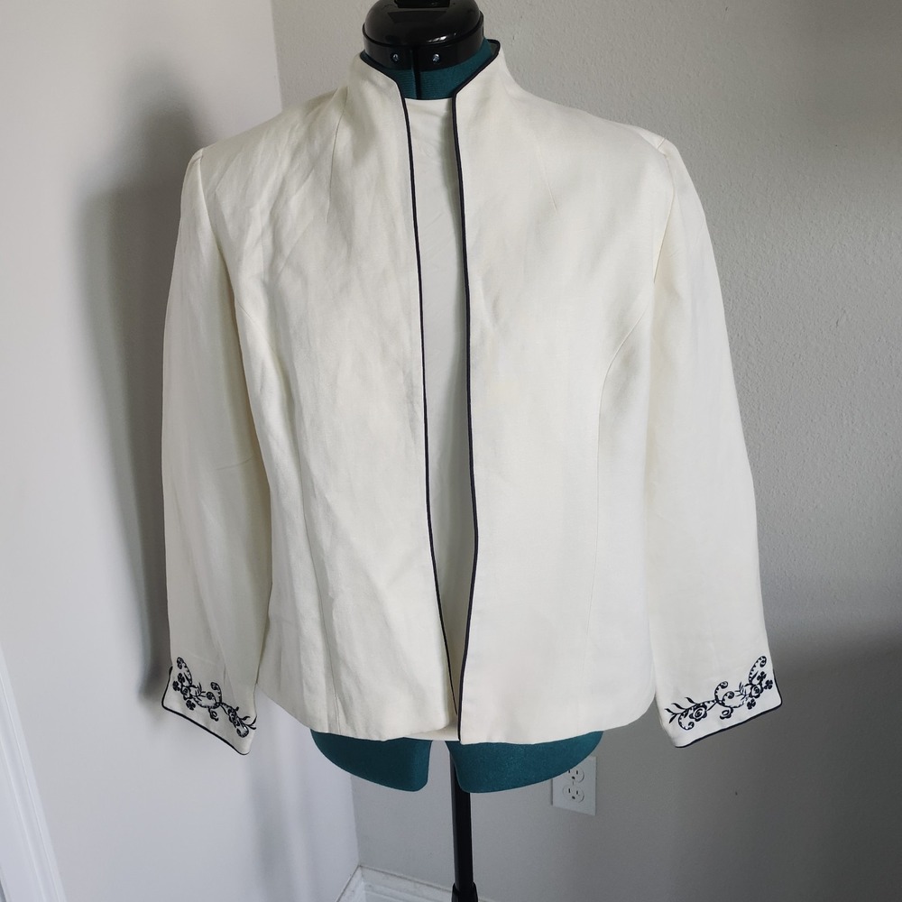 Coldwater Creek Womens Open Blazer Ivory with Black Embroidery Beading Size 8